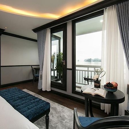 Отель Lapinta Luxury Cruises Халонг Экстерьер фото